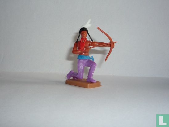 Indian kneeling bow at the ready (purple) - Image 1