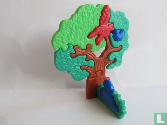 Tree with bird and Hedgehog - Image 1
