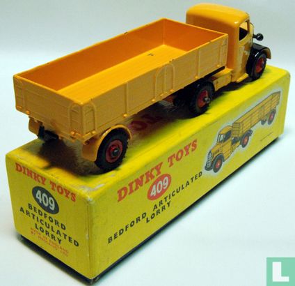 Bedford Articulated Lorry - Image 2