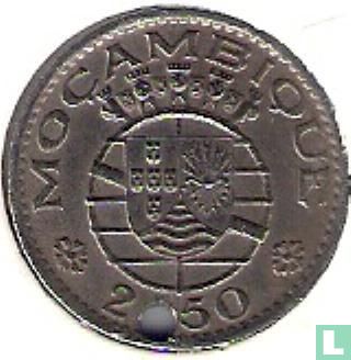 Mozambique 2½ escudos 1955 - Image 2
