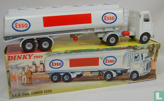 A.E.C. Fuel Tanker 'Esso' - Image 2
