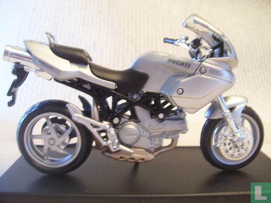 Ducati Multistrada 1000DS - Afbeelding 1