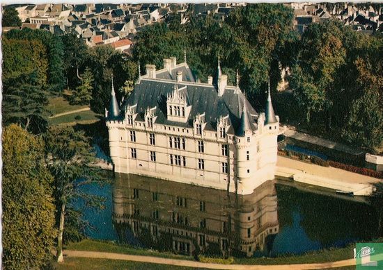 AZAY-LE-RIDEAU, Vue aérienne du château