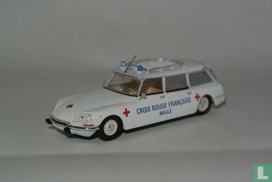 Citroën DS 23 Break 'Croix Rouge Française' - Image 1