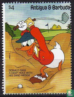 Walt Disney characters play golf