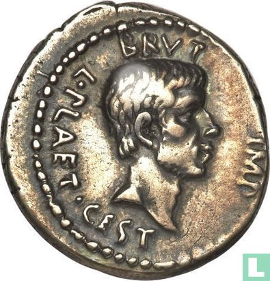 AR denier, 44-42 av. J.-C., l'Empire romain, Marcus Junius Brutus, mobile nord de la Grèce, la menthe 42 av. J.-C. - Image 1