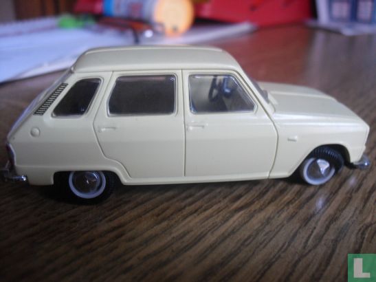 Renault 16 - Image 1