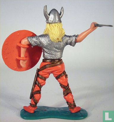 Viking with sword and shield  - Image 2
