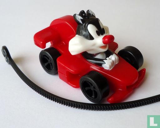 Sylvester in car - Image 1