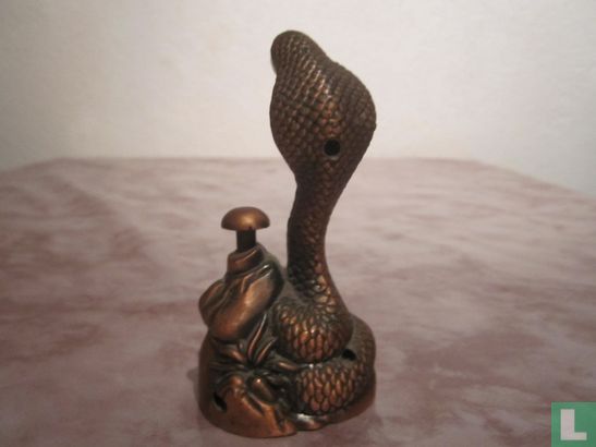 Staande slang - cobra  - Afbeelding 2