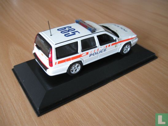 Volvo V70 'Police' - Afbeelding 2