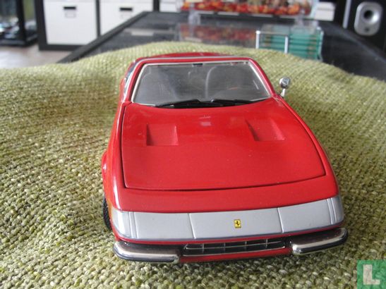 Ferrari 365 GTS/4 Daytona - Afbeelding 2