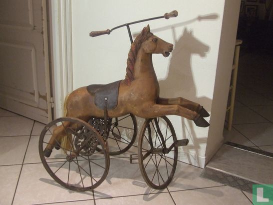   Driewieler in de vorm van een paard - Afbeelding 2