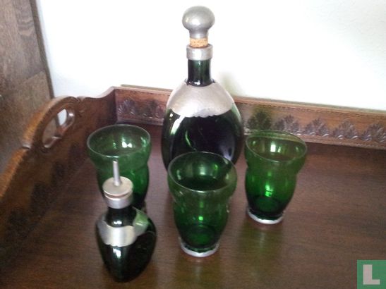 Set van karaf,flesje en glazen met tin belegd. - Image 1