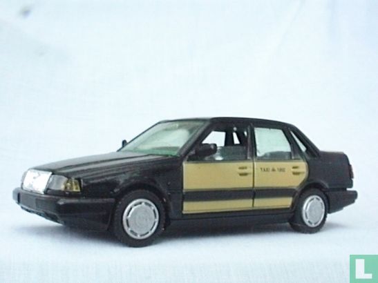 Volvo 460 GL Taxi