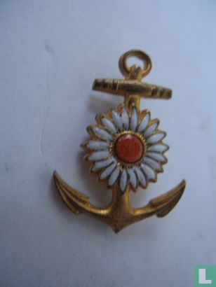Anchor with daisy - Image 1