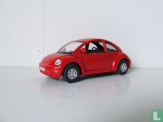 Volkswagen New Beetle - Image 1