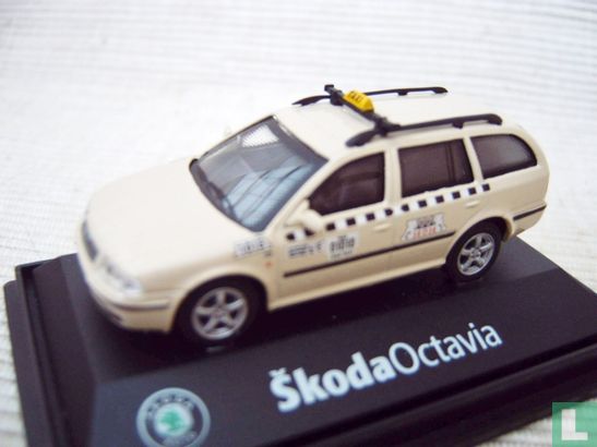 Skoda Octavia Combi   Taxi