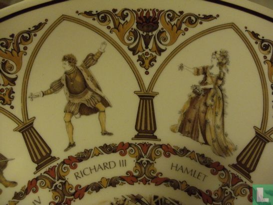   Wedgwood Wall Plates - Queensware Plate - Image 3