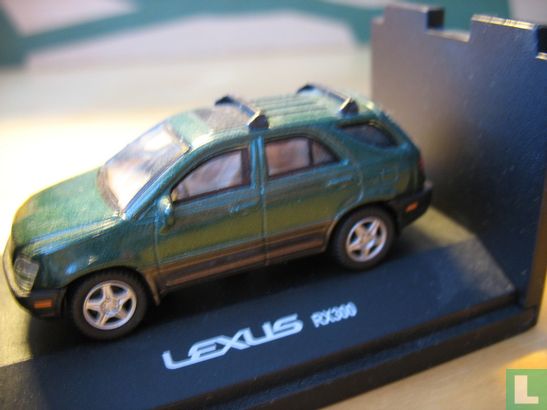 Lexus RX300 - Image 2