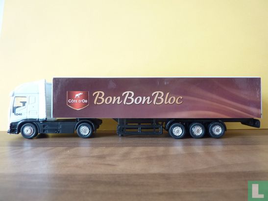 Scania 1040 'Cote D'Or Bon Bon Bloc' - Afbeelding 1