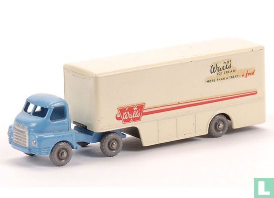 Bedford Ice Cream Truck - Image 3