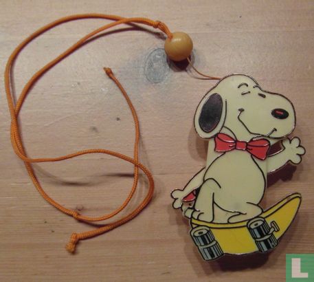 Snoopy on skateboard - Image 1