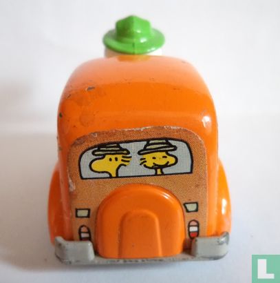 Snoopy as bus driver - Image 3