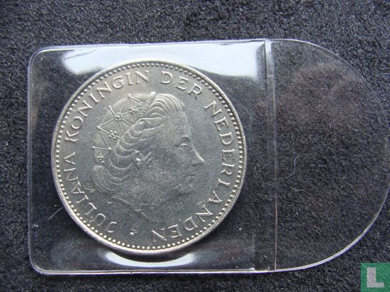 Nederland 2½ gulden 1972 (in plastic hoes) - Afbeelding 2