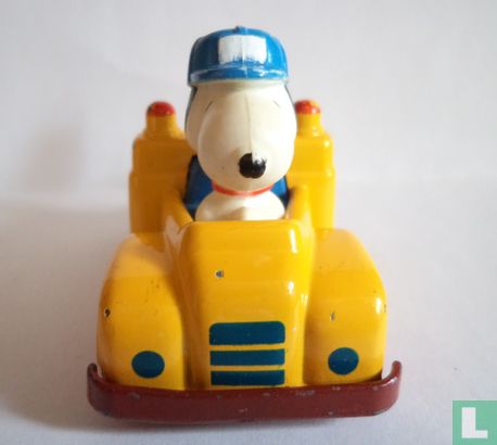 Snoopy in takelwagen - Afbeelding 2