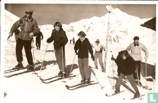 De Prinsessen met hun ski-leraar Ludwig Tscholl