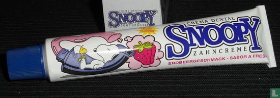 Snoopy toothpaste Strawberry - Image 2