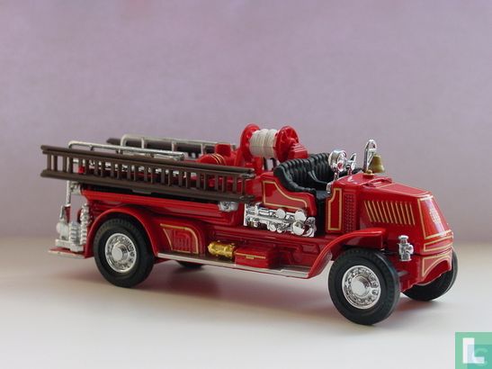 Mack Fire Engine - Image 2