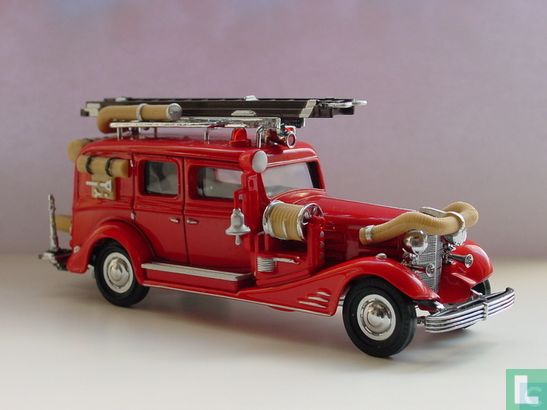 Cadillac Fire Engine - Image 2