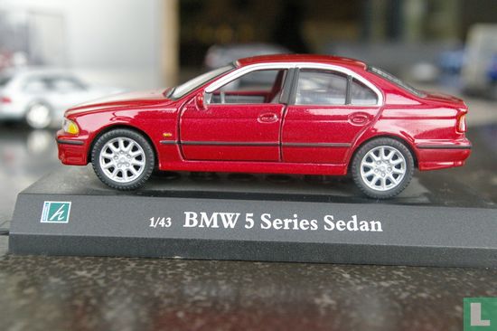 BMW 5 Series Sedan