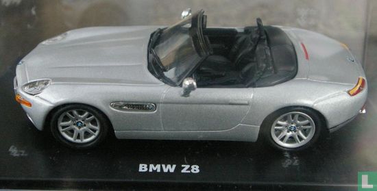 BMW Z8 - Image 1