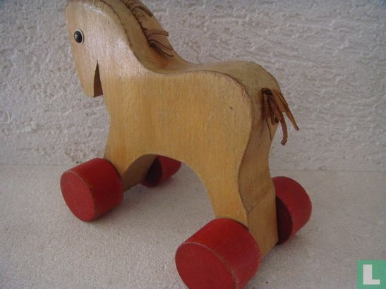 Houten Paardje op wielen - Afbeelding 2