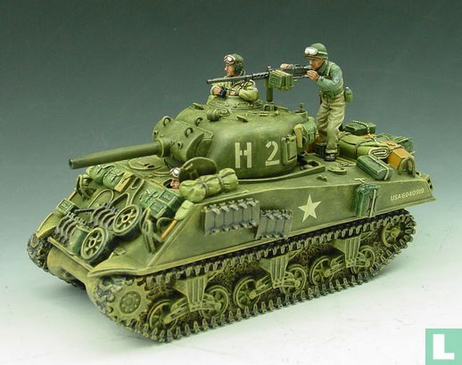 US Sherman 105 mm