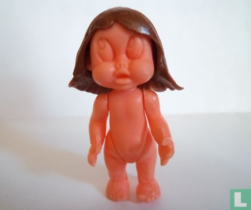 Doll with brown long hair - Image 1