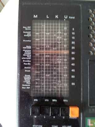 ITT RC 1000 Radio/cassette speler  - Afbeelding 2
