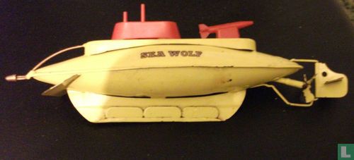 Sutcliffe Sea Wolf clockwork submarine - Image 2