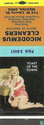 Pin up 60 ies toast of the town ! - Afbeelding 1