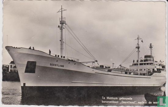 Te Makkum gebouwde bananenboot "Geestland"verlaat de werf - Image 1