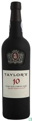 Taylor 10 years old tawny