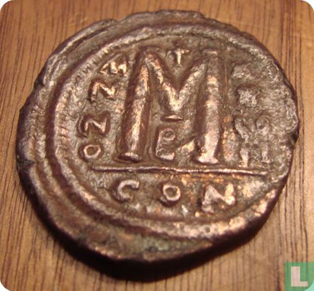 Byzantijnse Rijk, AE Follis, 527-565 AD, Justinianus I, Constantinopel, 549 AD - Afbeelding 2