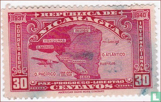 Avion et carte du Nicaragua
