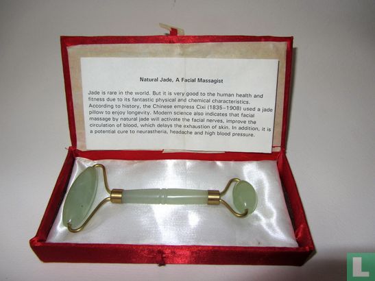 Roller van Jade voor gezichtsmassage uit China  - Image 1