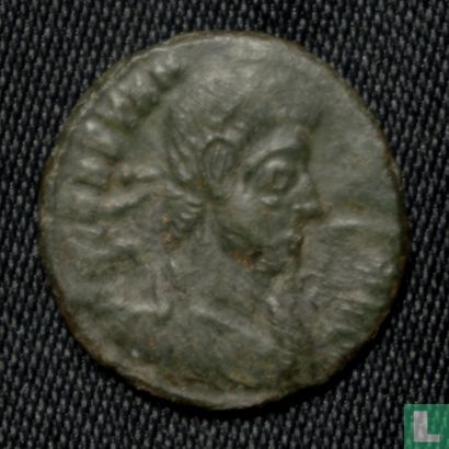 Roman Empire  AE4  (Constantius II, Siscia)  337-361  - Image 2