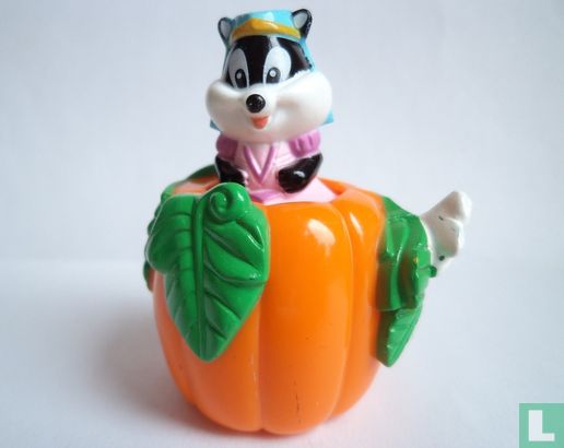 Skunk in pumpkin - Image 1
