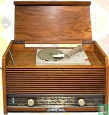 Philips B4X32 radio/grammofoon combinatie - Afbeelding 1